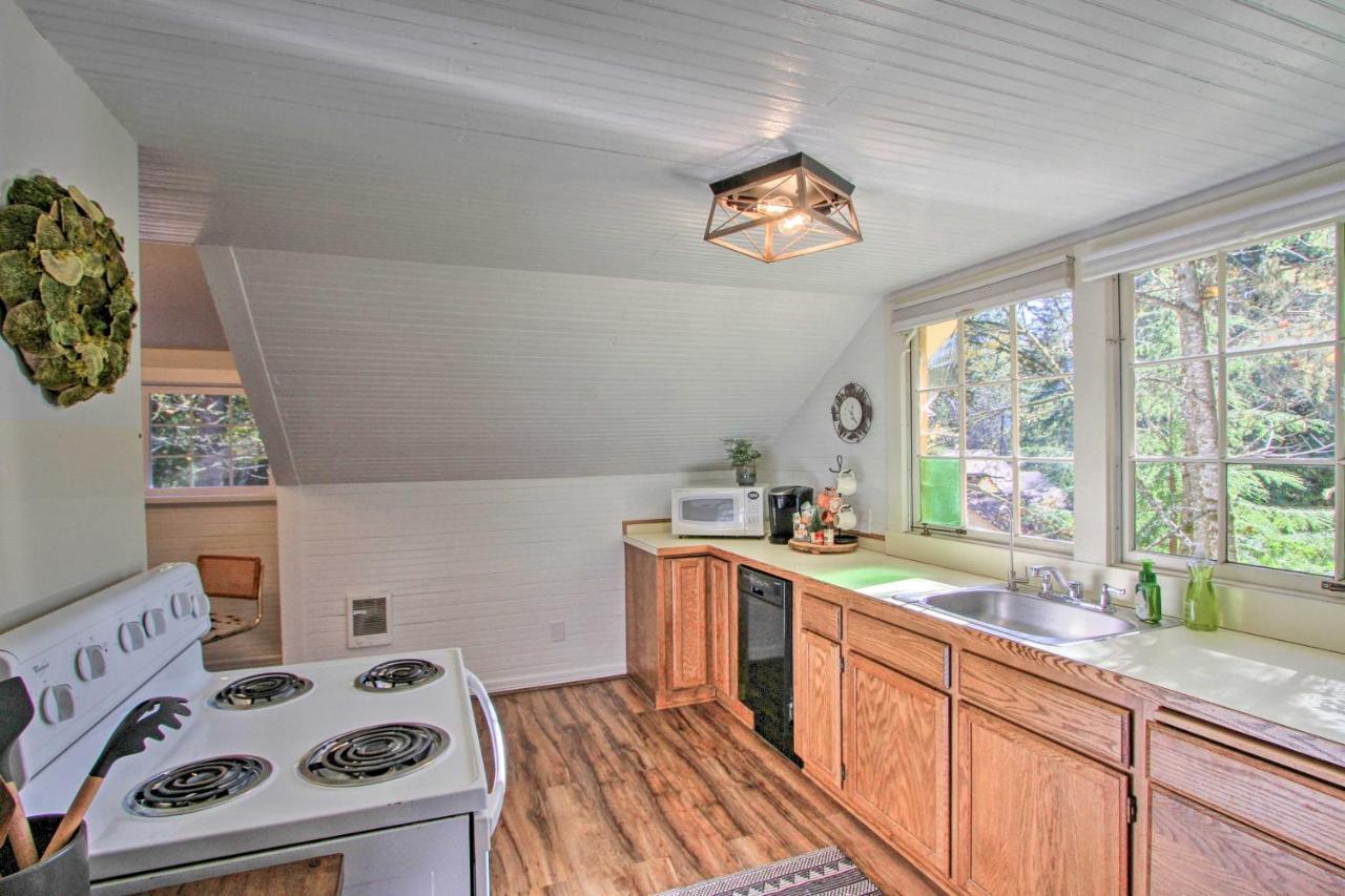 Owls Nest Studio With Hot Tub Hike Nearby! Ashford Dış mekan fotoğraf